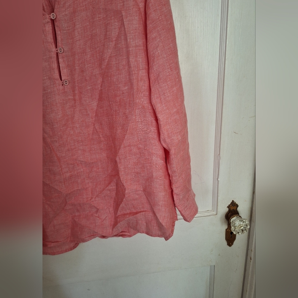 Linen Blouse - Picture 2 of 5